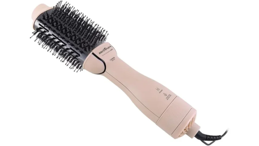 Review da escova secadora Britânia BEC07R bivolt Soft 4 em 1 1300W: testes reais. Escova secadora Britânia Soft 4 é boa? Compare e decida hoje. Bivolt BEC07R.